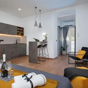  Apartment Deluxe And Korzo Croatia