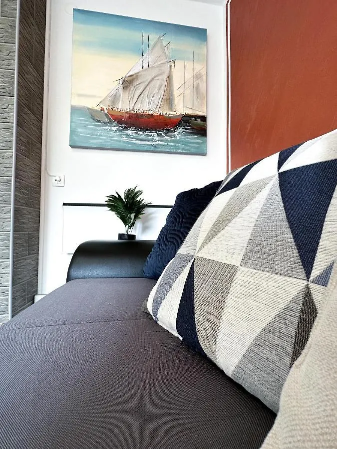 Luxury Apartman Asia Rijeka 0*,